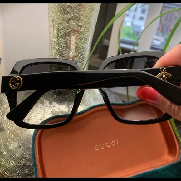 Gucci Accessories - ⛔️SOLD⛔️Authentic GUCCI 54mm Oversized Square